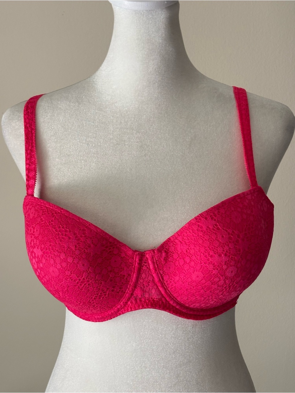 Prima Donna Bright Pink Lace Underwire Bra